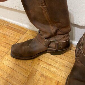 Frye Men's buckle vintage boot size 8